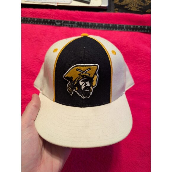 Mitchell & Ness Other - Mitchell & Ness Pittsburgh Pirates Fitted Hat 7 5/8 1940s Mascot Logo Cream